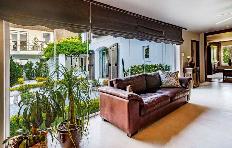 4 Bedroom Property for Sale in Stellenbosch Central Western Cape